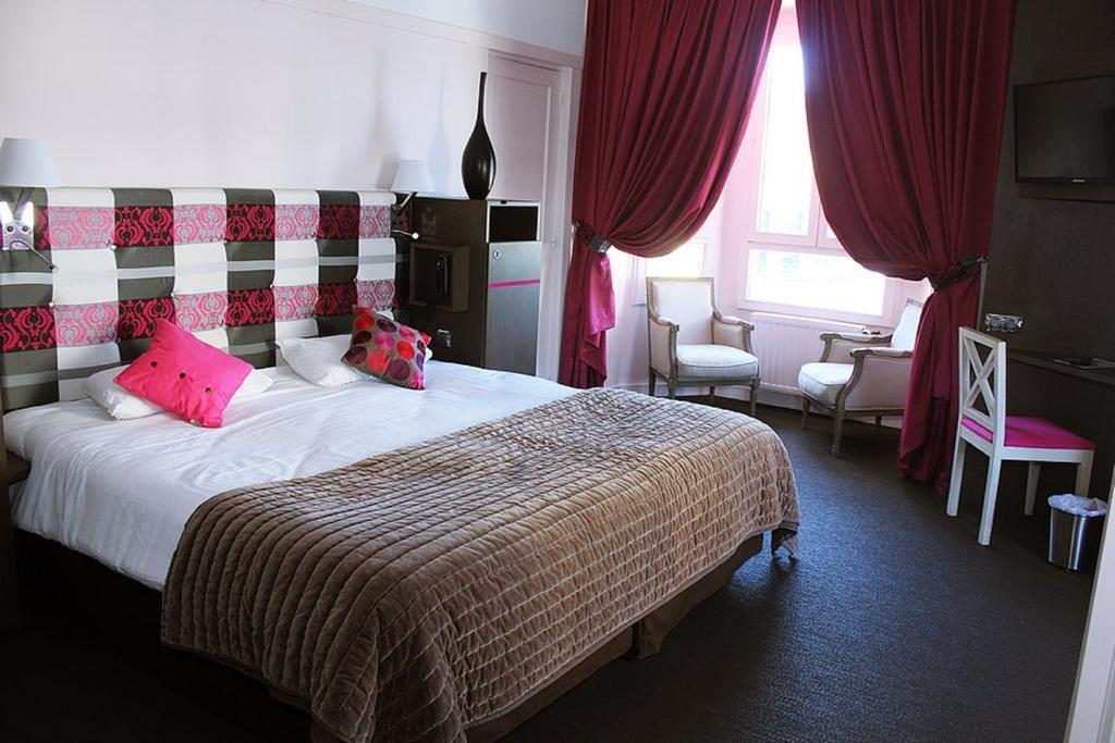 Hotel Des Bains Granville Room photo